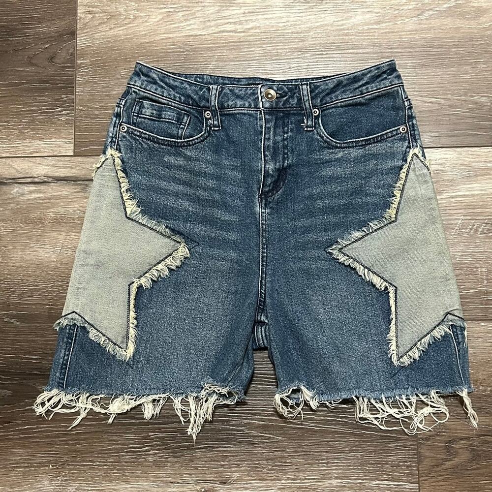 Hot Topic Star Patch Denim Shorts Junior Size 7 Y2K Grunge Frayed Hem